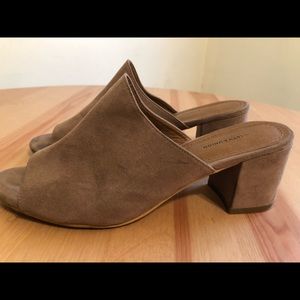hayzel block heel mule